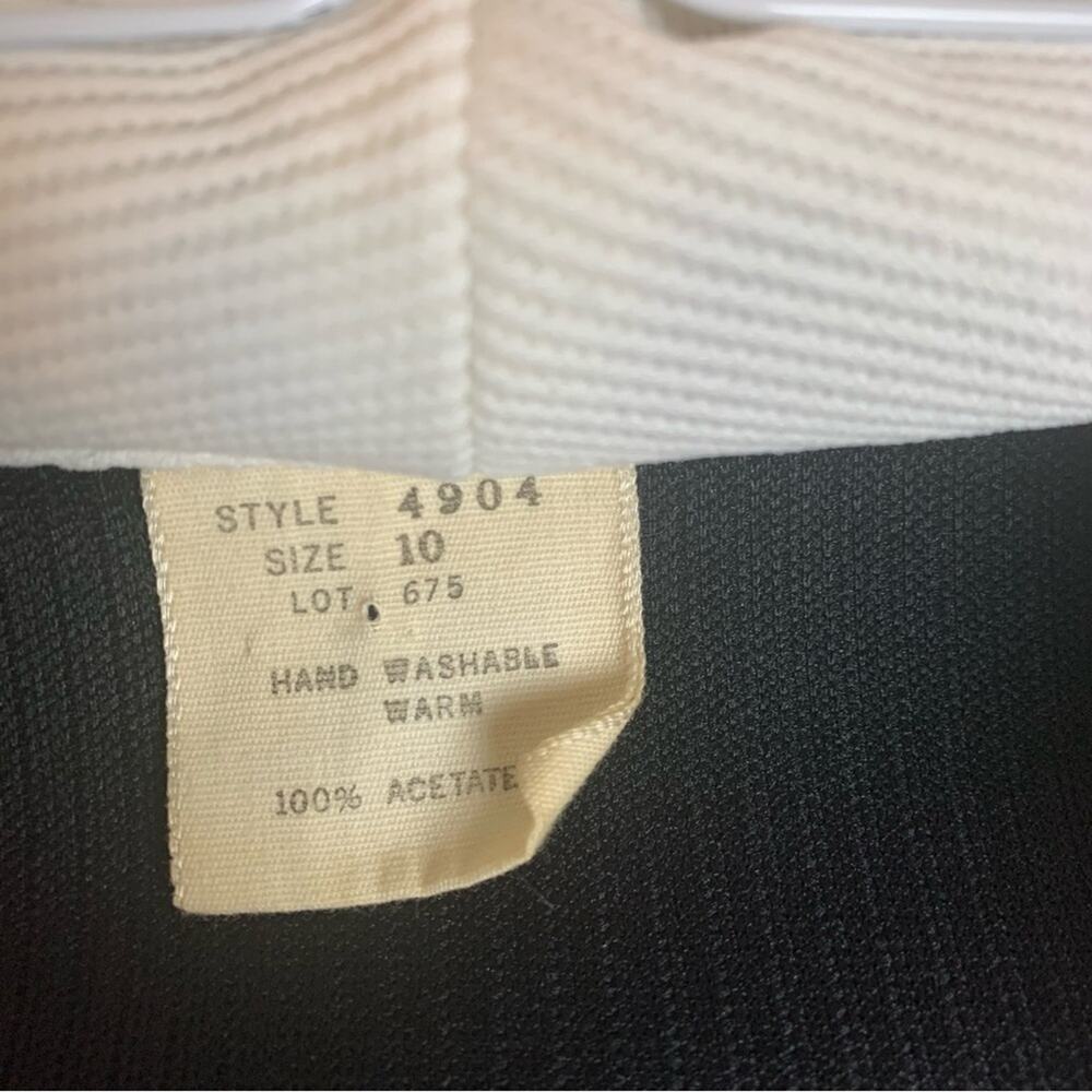 Vintage 70s woman's 6 8 small medium maxi dress black white pattern Wednesday lo - Picture 3 of 10